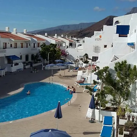 Large Loft In Cristianos With Wi-fi And Pool *